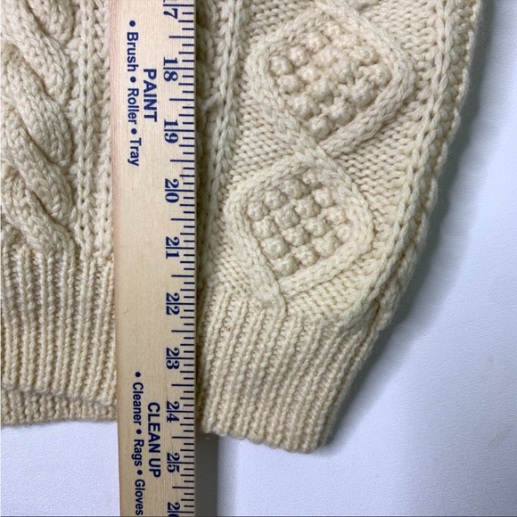Men’s Vintage Wool Fisherman Cable Knit Cardigan Sweater - Picture 11 of 13